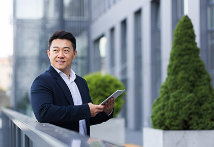 What does a property manager do