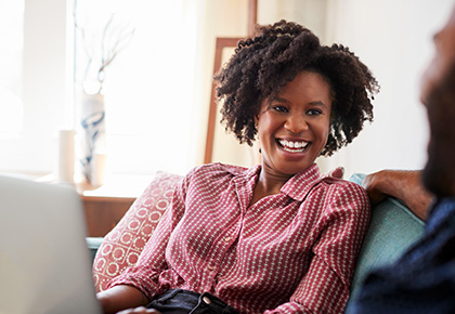 woman reviewing hoa terms