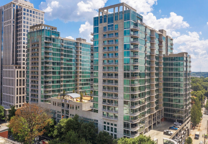 Metropolis condo in Midtown Atlanta